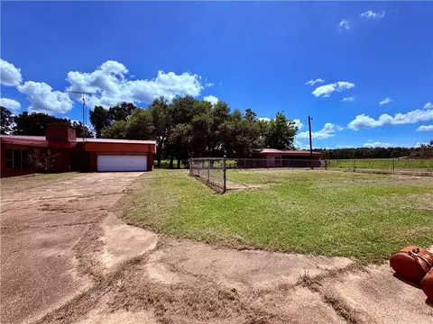 Exterior - 260 Joiner Loop, Pollock, LA 71467 photo 8 of 11
