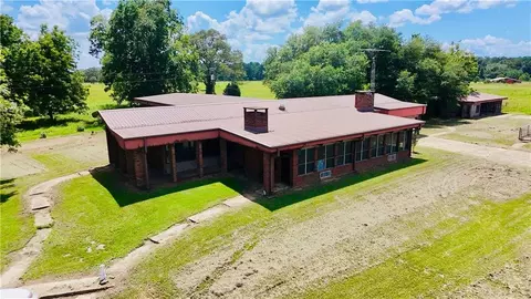 Exterior - 260 Joiner Loop, Pollock, LA 71467 photo 4 of 11