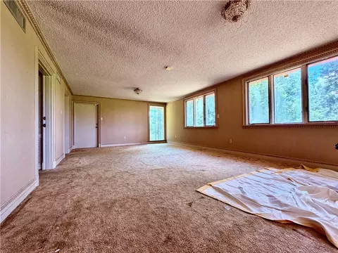 Living - 260 Joiner Loop, Pollock, LA 71467 photo 1 of 2