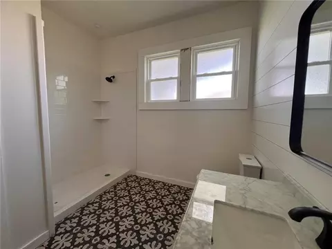Bath - 305 E 2nd St, Thibodaux, LA 70301 photo 4 of 4