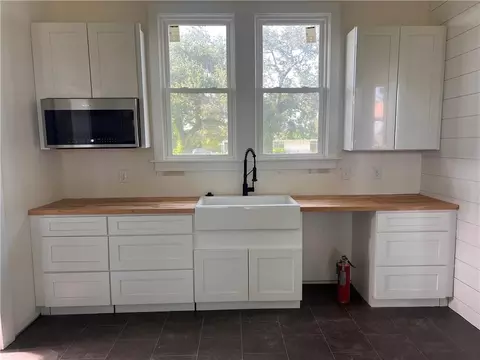 Kitchen - 305 E 2nd St, Thibodaux, LA 70301 photo 1 of 2