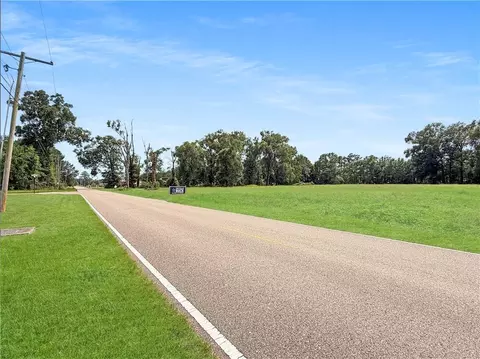 0 S Holly St, Hammond, LA 70403