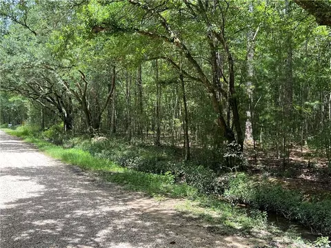 00000 Eagle St, Abita Springs, LA 70420