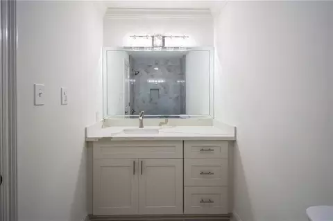 Bath - 104 Bocage Dr, Luling, LA 70070 photo 3 of 3