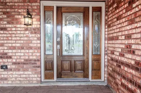 Entry Way - 104 Bocage Dr, Luling, LA 70070 photo 1 of 2