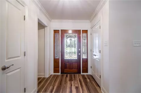 Entry Way - 104 Bocage Dr, Luling, LA 70070 photo 2 of 2