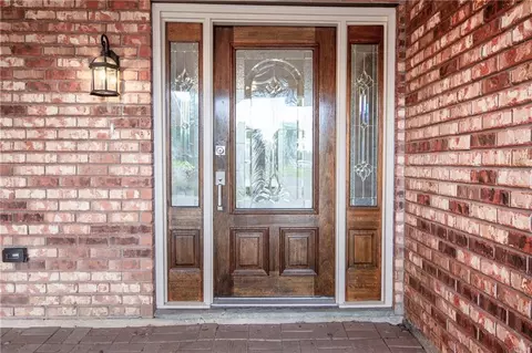 Entry Way - 104 Bocage Dr, Luling, LA 70070 photo 1 of 2