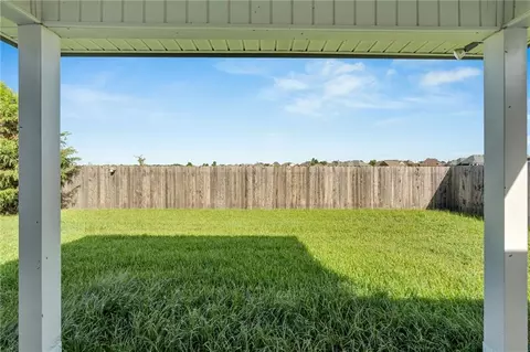 Exterior - 206 Ashton Oaks Ln, Luling, LA 70070 photo 4 of 6
