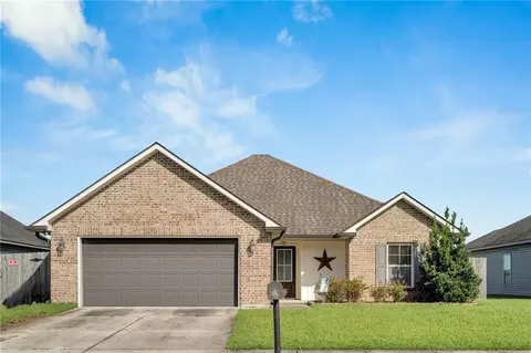 206 Ashton Oaks Ln, Luling, LA 70070