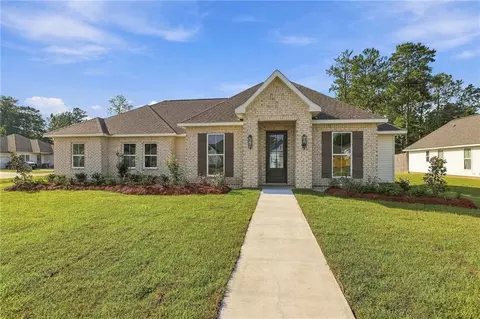 20050 Kenny Ln, Covington, LA 70435