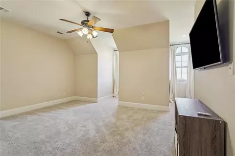Bedroom - 648 Silverthorne Ln, Covington, LA 70433 photo 2 of 3