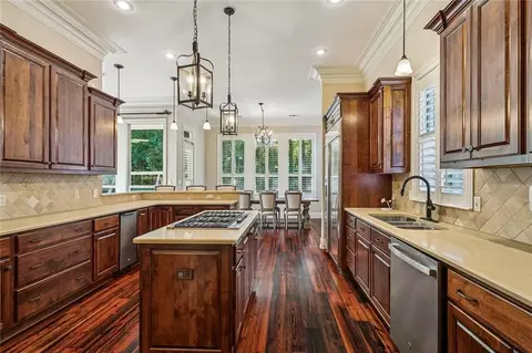 Kitchen - 648 Silverthorne Ln, Covington, LA 70433 photo 1 of 2