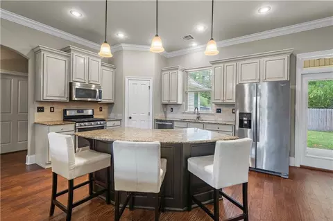 Kitchen - 664 Bateleur Way, Covington, LA 70435 photo 6 of 6