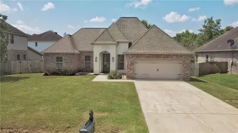 28599 Water Oak Loop, Ponchatoula, LA 70454