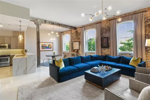 840 Tchoupitoulas St #221, New Orleans, LA 70130