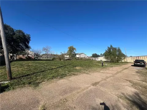 Rouyer Street, Gretna, LA 70056