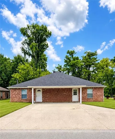 502 Idlewild Dr, Houma, LA 70364