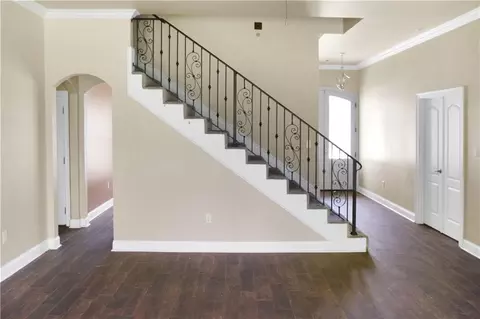 Living - 405 Lac Verret Dr, Luling, LA 70070 photo 4 of 5