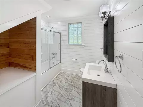 Bath - 35376 Garden Dr, Slidell, LA 70460 photo 3 of 3
