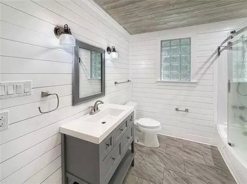 Bath - 35376 Garden Dr, Slidell, LA 70460 photo 1 of 3
