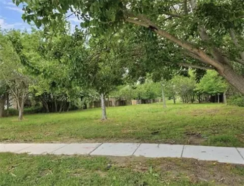 6850 E Coronet Ct, New Orleans, LA 70126