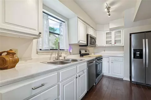 Kitchen - 39 Chamale Cv #39, Slidell, LA 70460 photo 1 of 2