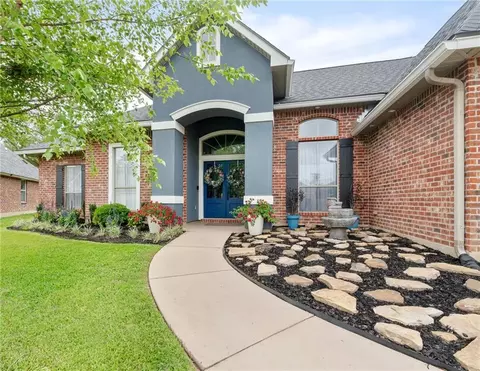 Exterior - 312 Annette Dr, Slidell, LA 70458 photo 2 of 2