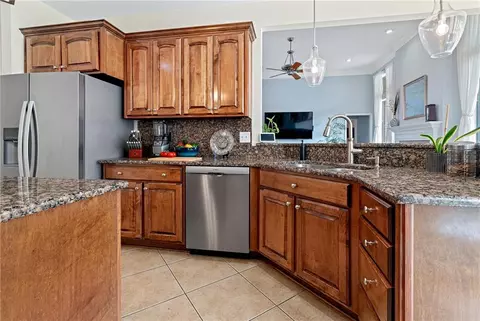 Kitchen - 312 Annette Dr, Slidell, LA 70458 photo 4 of 4