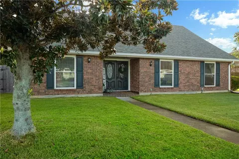 Exterior - 17 Everglades St, Kenner, LA 70065 photo 2 of 12