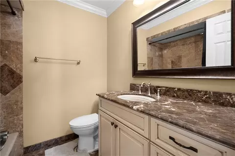 Bath - 17 Everglades St, Kenner, LA 70065 photo 3 of 6