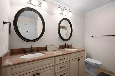 Bath - 17 Everglades St, Kenner, LA 70065 photo 1 of 6