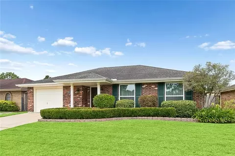 812 Lamar Ave, Terrytown, LA 70056