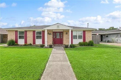 112 Hibiscus Pl, River Ridge, LA 70123