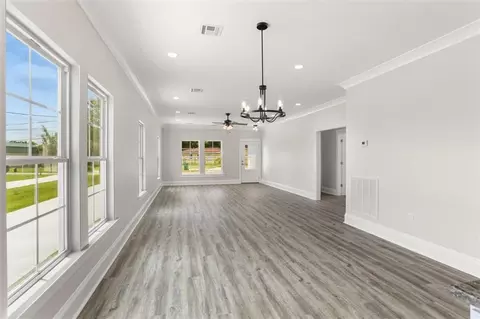 Living - 131 Antoine Ln, Luling, LA 70070 photo 3 of 3
