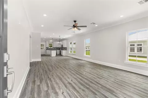 Living - 131 Antoine Ln, Luling, LA 70070 photo 1 of 3