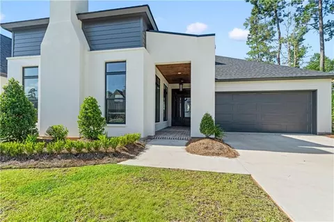 Exterior - 1172 Delta Ln, Covington, LA 70433 photo 2 of 6