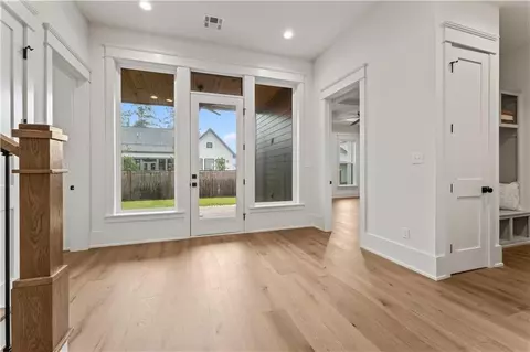 Entry Way - 1172 Delta Ln, Covington, LA 70433 photo 3 of 7