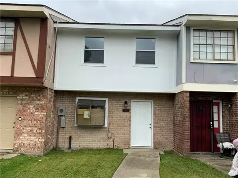 5692 Tullis Dr, New Orleans, LA 70131