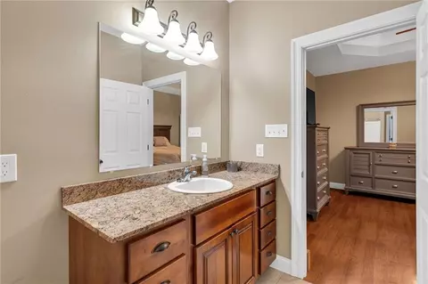 Bath - 2927 Kiwi Ave, Gray, LA 70359 photo 4 of 5