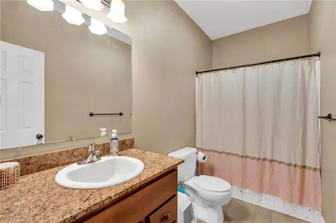 Bath - 2927 Kiwi Ave, Gray, LA 70359 photo 5 of 5
