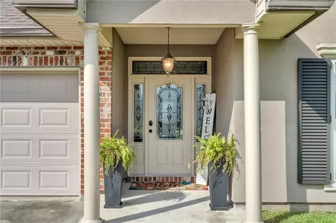 Entry Way - 2927 Kiwi Ave, Gray, LA 70359 photo 1 of 6