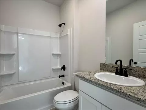 Bath - 4711 Marais River Dr, Slidell, LA 70461 photo 2 of 2