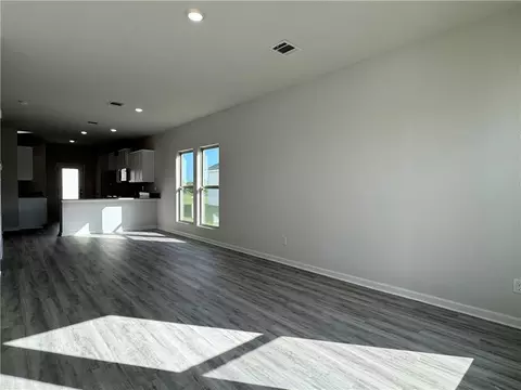 Living - 4711 Marais River Dr, Slidell, LA 70461 photo 3 of 4