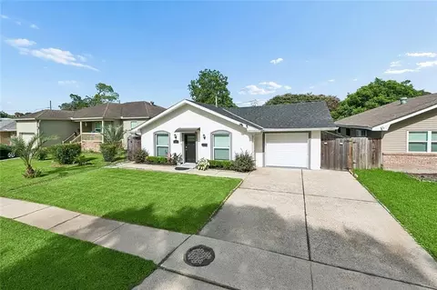 Exterior - 3652 E Loyola Dr, Kenner, LA 70065 photo 2 of 4