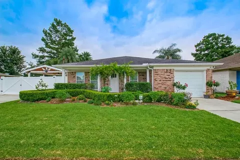 925 Mystic Ave, Gretna, LA 70056