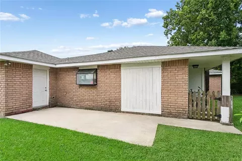 Exterior - 211 William Dr, Slidell, LA 70458 photo 4 of 4