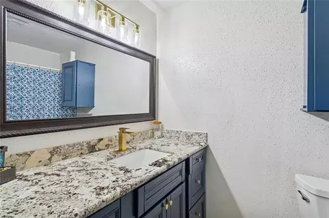 Bath - 211 William Dr, Slidell, LA 70458 photo 1 of 2