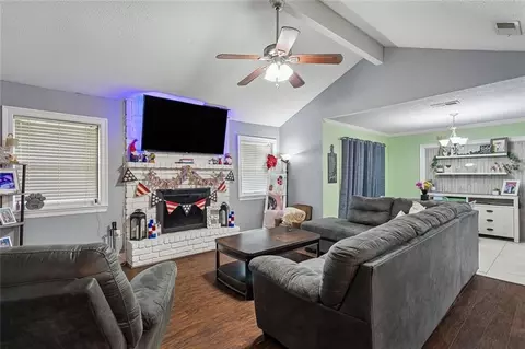 Living - 211 William Dr, Slidell, LA 70458 photo 1 of 1