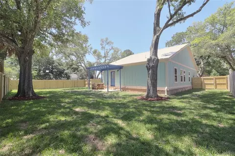 Exterior - 166 Daisy St, Biloxi, MS 39531 photo 1 of 2