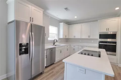 Kitchen - 166 Daisy St, Biloxi, MS 39531 photo 2 of 2